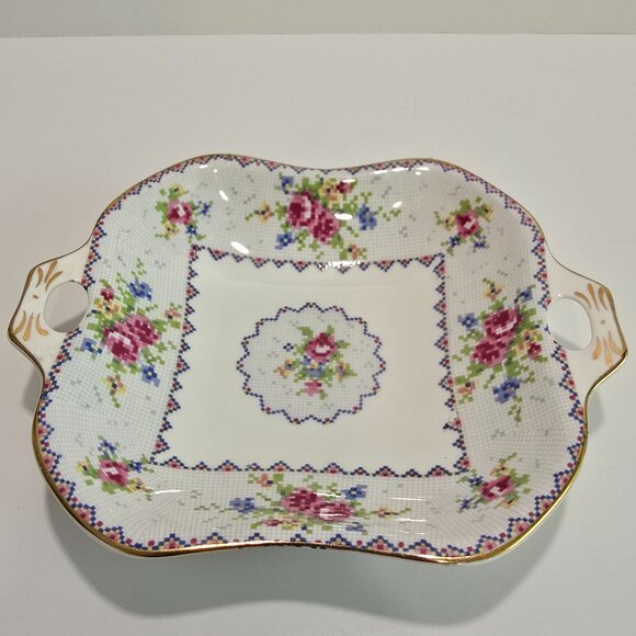 Royal Albert - Vintage Petit Point Handled Sweet Things Dish, Bone China - Picture 1 of 5